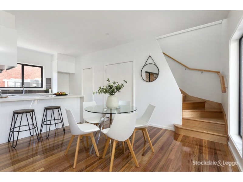 2/40 Heather Court, Glenroy VIC 3046