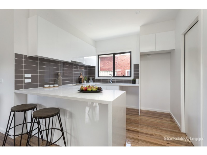 2/40 Heather Court, Glenroy VIC 3046