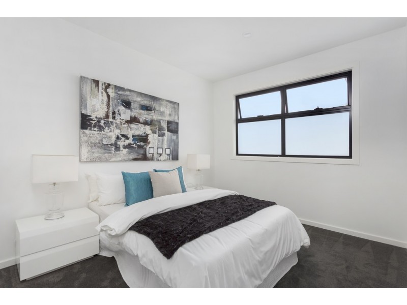 2/40 Heather Court, Glenroy VIC 3046