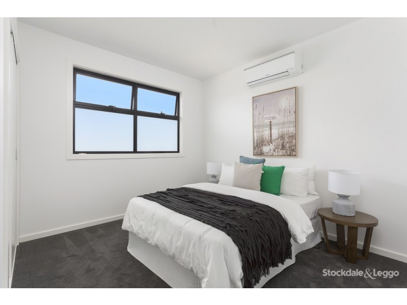 2/40 Heather Court, Glenroy VIC 3046