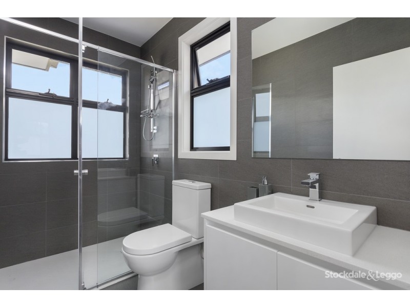 2/40 Heather Court, Glenroy VIC 3046