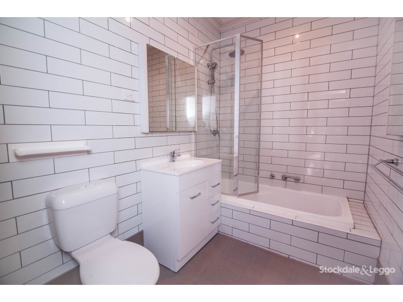 24 Justin Avenue, Glenroy VIC 3046