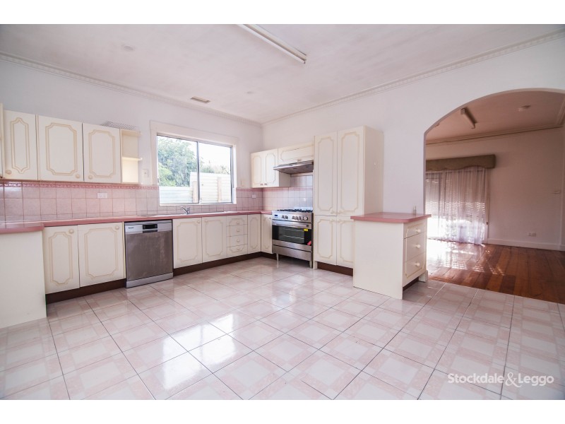 24 Justin Avenue, Glenroy VIC 3046