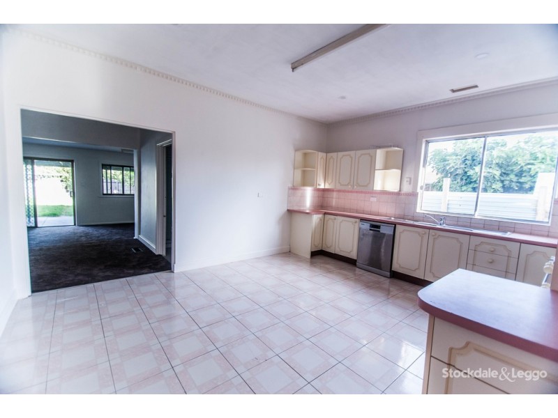 24 Justin Avenue, Glenroy VIC 3046