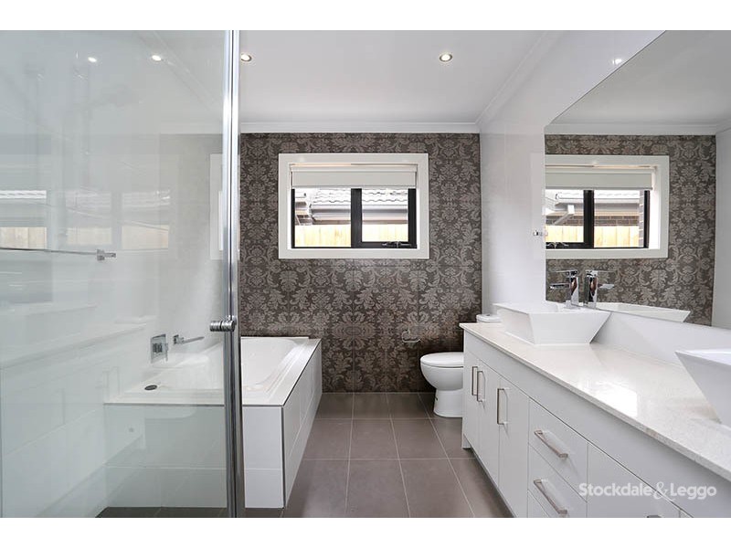 4/58-60 Cardinal Rd, Glenroy VIC 3046