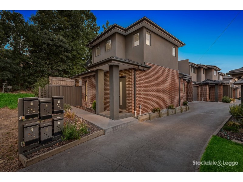 1/2 Douglas Street, Pascoe Vale VIC 3044