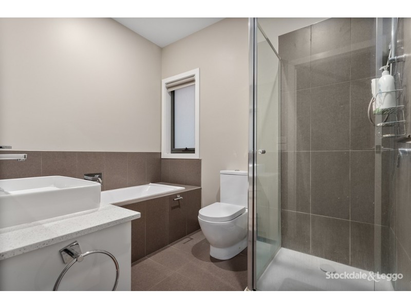 1/2 Douglas Street, Pascoe Vale VIC 3044