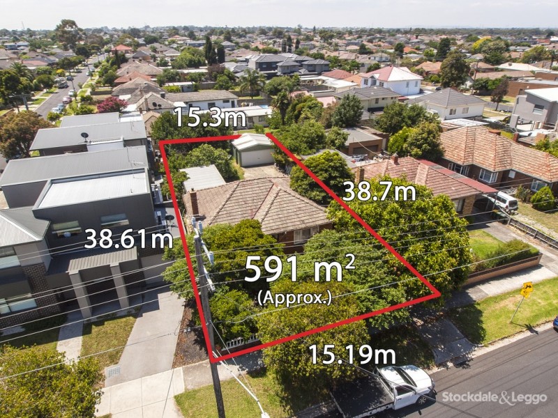 10 Glenroy Road, Glenroy VIC 3046