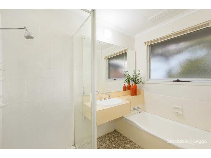 4 Ovens Court, Broadmeadows VIC 3047