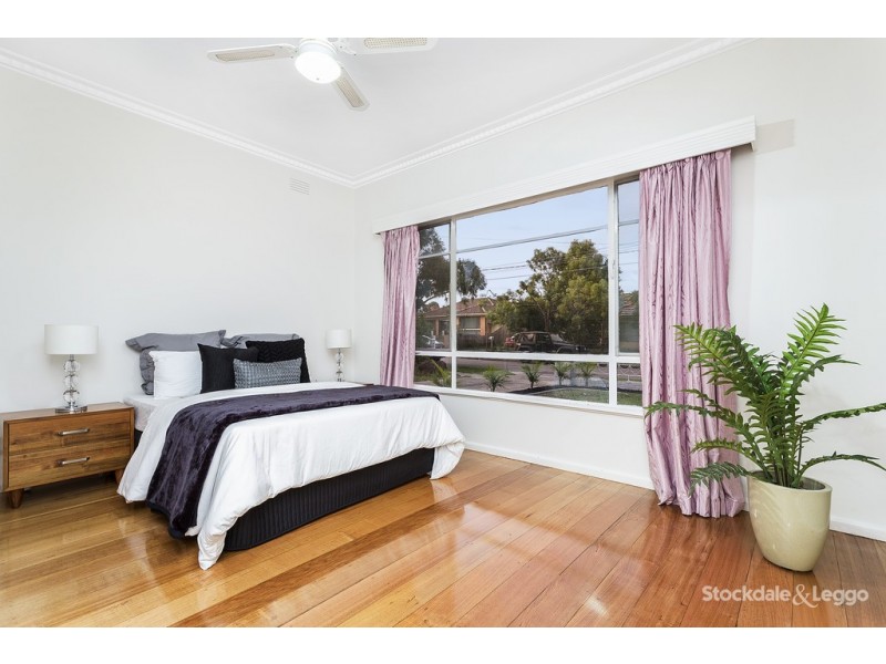 15 Curtin Avenue, Hadfield VIC 3046