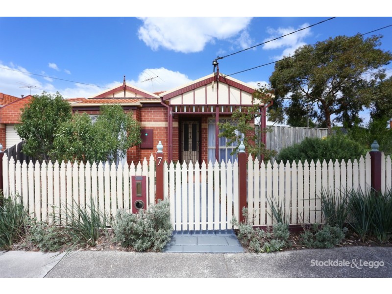7 Nita Street, Hadfield VIC 3046