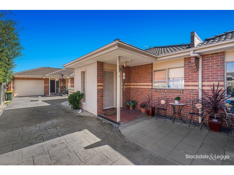 2/41 Rhodes Parade, Oak Park VIC 3046