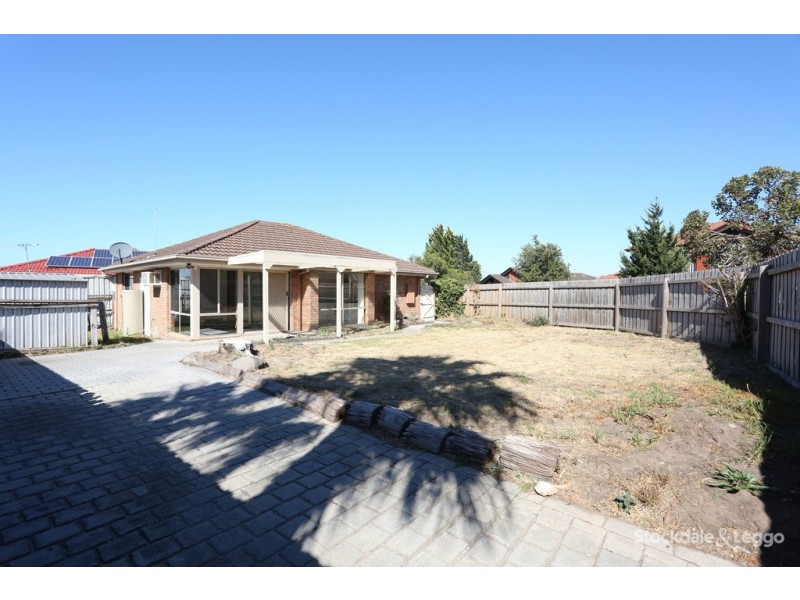 20 Manuka Place, Meadow Heights VIC 3048