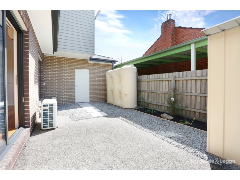 2/15 Langton Street, Glenroy VIC 3046