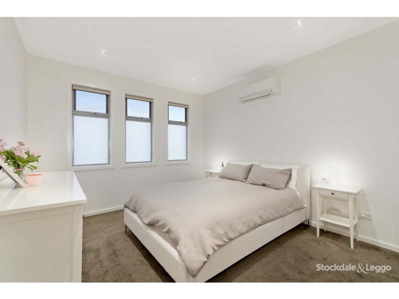 2/15 Everard Street, Glenroy VIC 3046