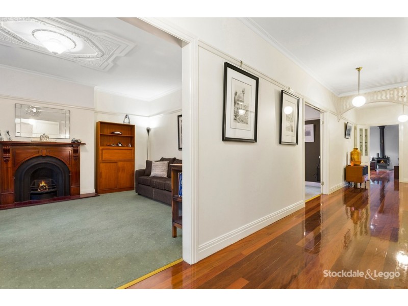 4 Helen View, Glenroy VIC 3046