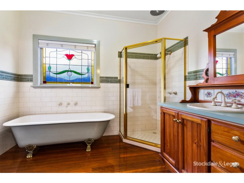 4 Helen View, Glenroy VIC 3046