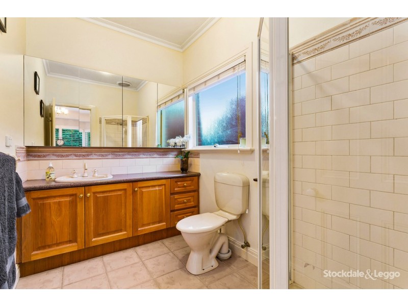 4 Helen View, Glenroy VIC 3046