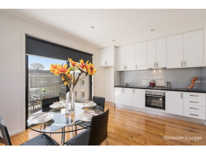 19 John Street, Oak Park VIC 3046