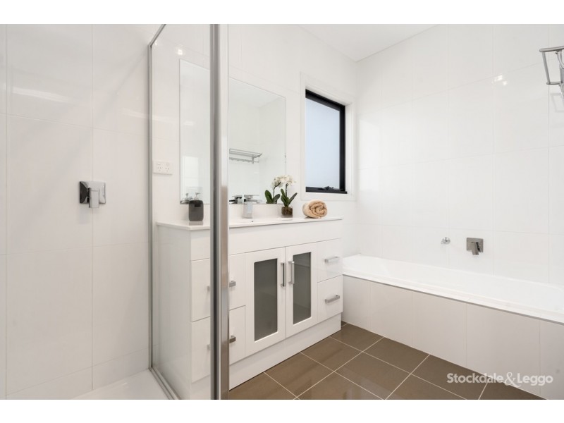 19 John Street, Oak Park VIC 3046