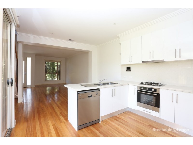 14 St James Street, Hadfield VIC 3046