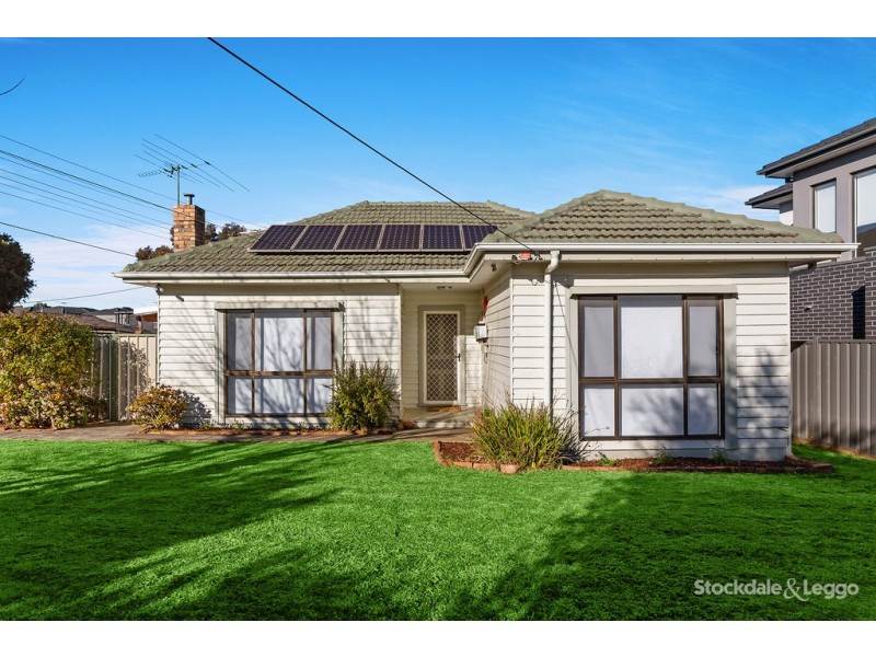 1 Lex Grove, Oak Park VIC 3046
