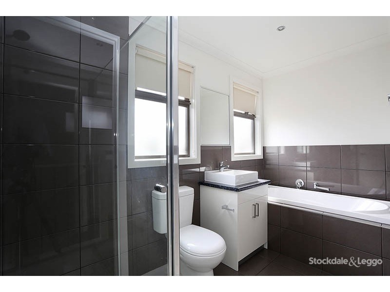 2/146 Hilton Street, Glenroy VIC 3046