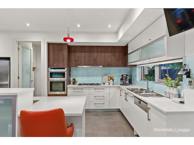 8 Governors Road, Coburg VIC 3058