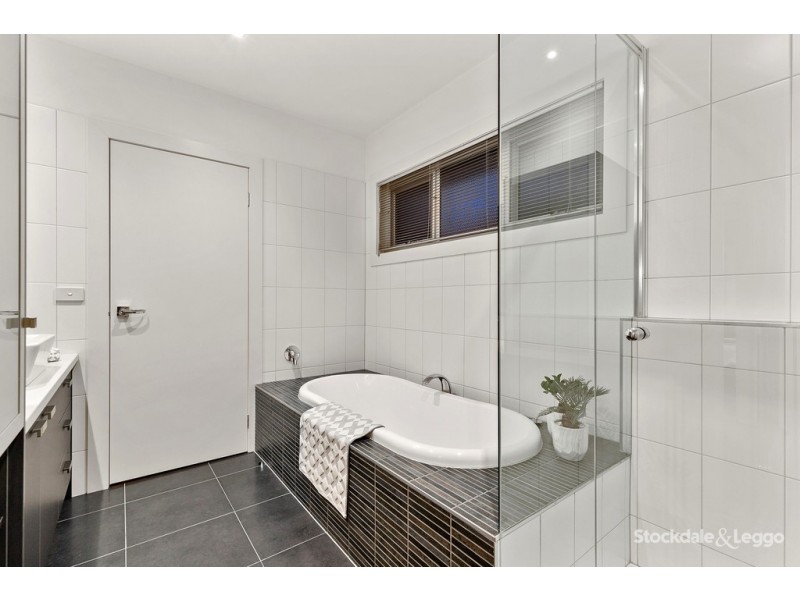 8 Governors Road, Coburg VIC 3058