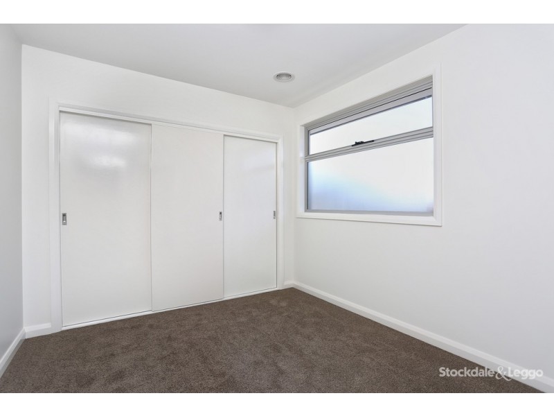 2/141 Loongana Avenue, Glenroy VIC 3046