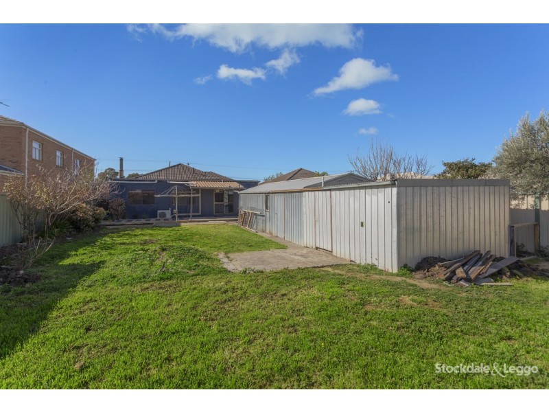 137 West Street, Hadfield VIC 3046