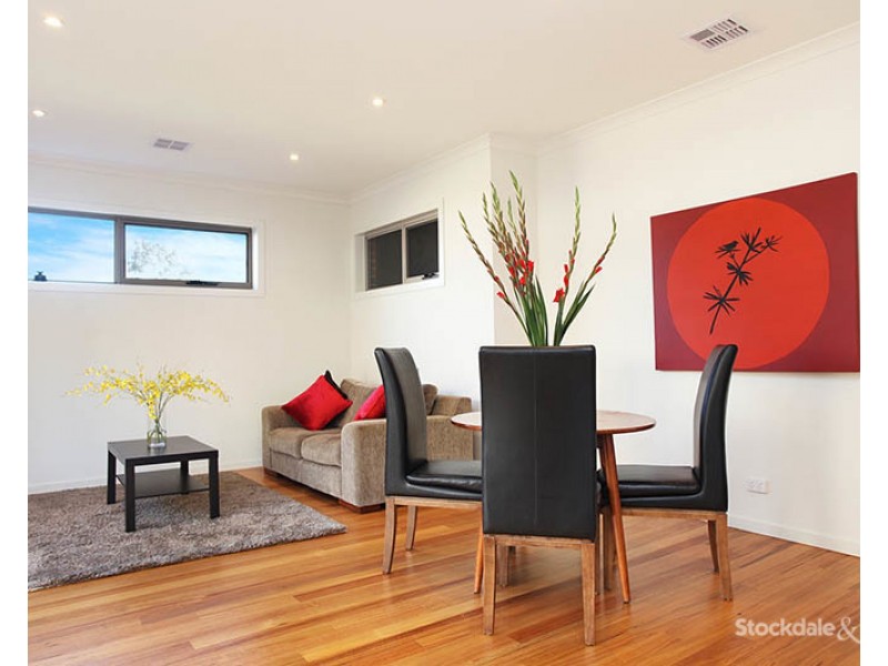 2/82 Glen Street, Glenroy VIC 3046