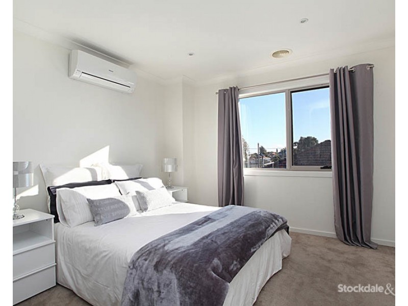 2/82 Glen Street, Glenroy VIC 3046
