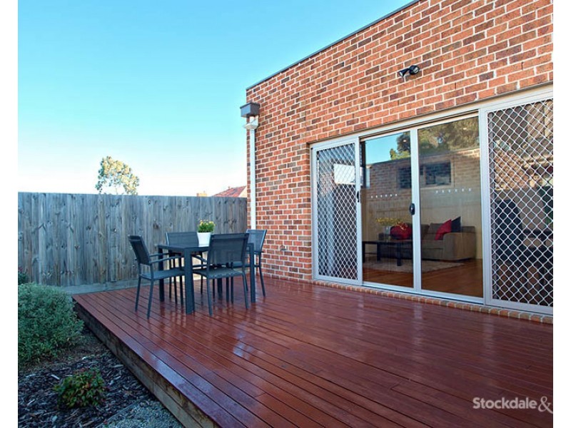 2/82 Glen Street, Glenroy VIC 3046