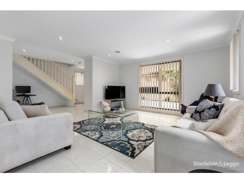 2/127 Kitchener Street, Broadmeadows VIC 3047