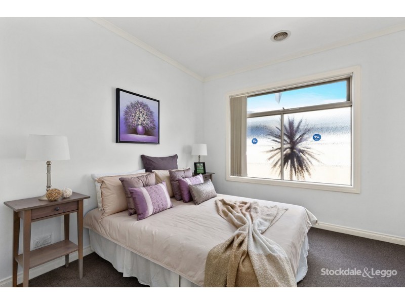 2/12 Maude Avenue, Glenroy VIC 3046