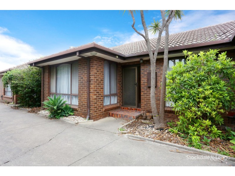 2/19 Gladstone Parade, Glenroy VIC 3046