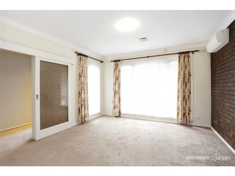 2/19 Gladstone Parade, Glenroy VIC 3046