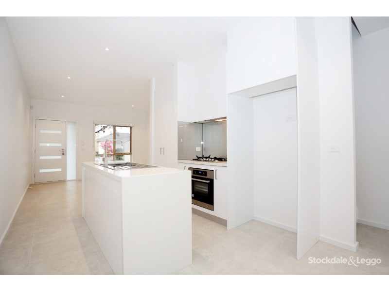 28 Sutherland Street, Hadfield VIC 3046