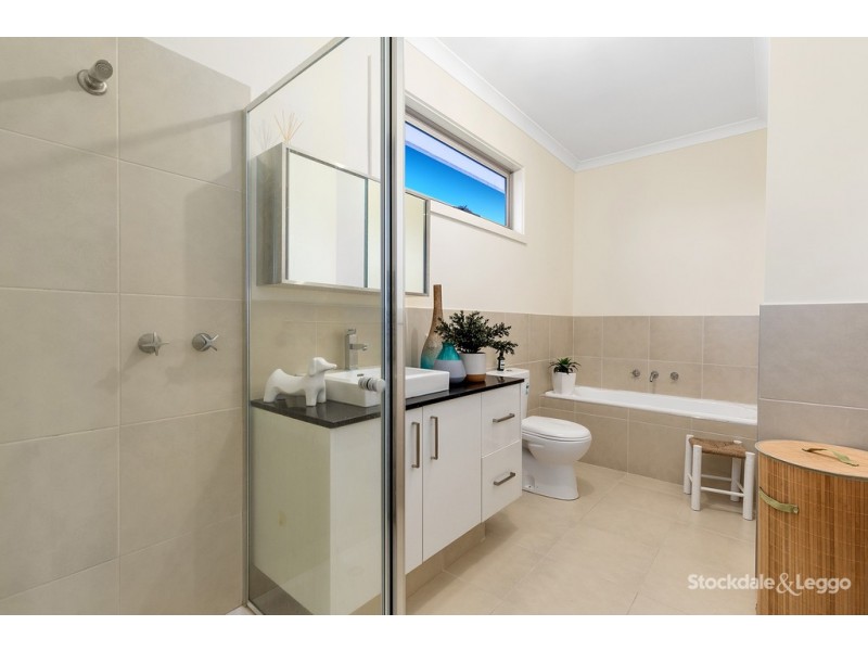 1/95 Loongana Avenue, Glenroy VIC 3046