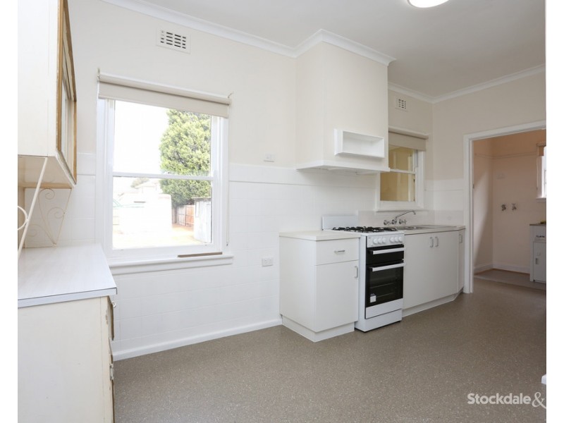 5 Eileen Street, Hadfield VIC 3046