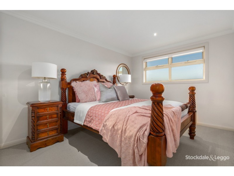 2 Samson Street, Hadfield VIC 3046