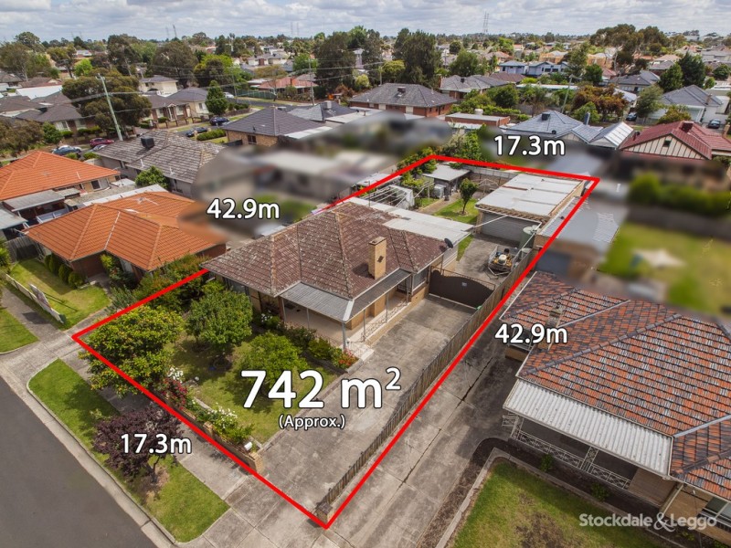 12 Lyons Street, Glenroy VIC 3046