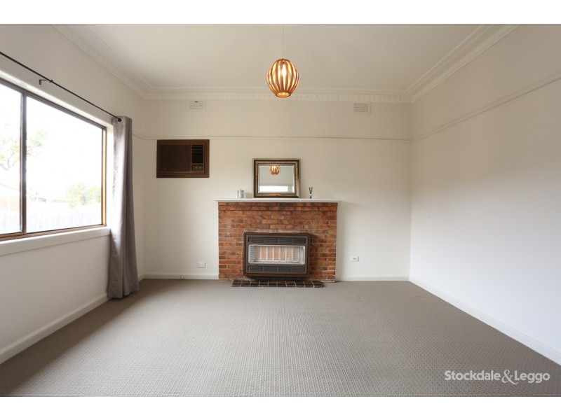 51 Winifred Street, Oak Park VIC 3046