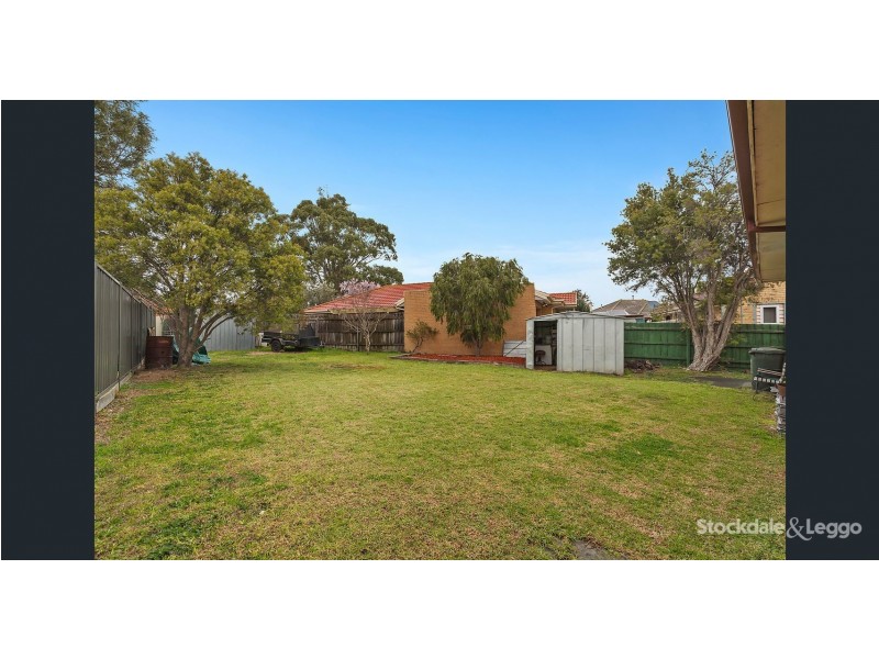 102 Sunset Blvd, Jacana VIC 3047