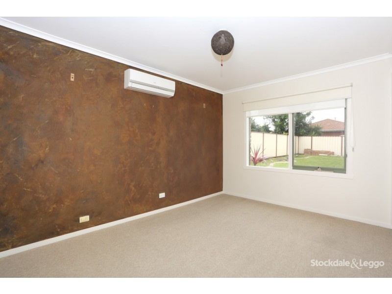 8 Parker Court, Roxburgh Park VIC 3064