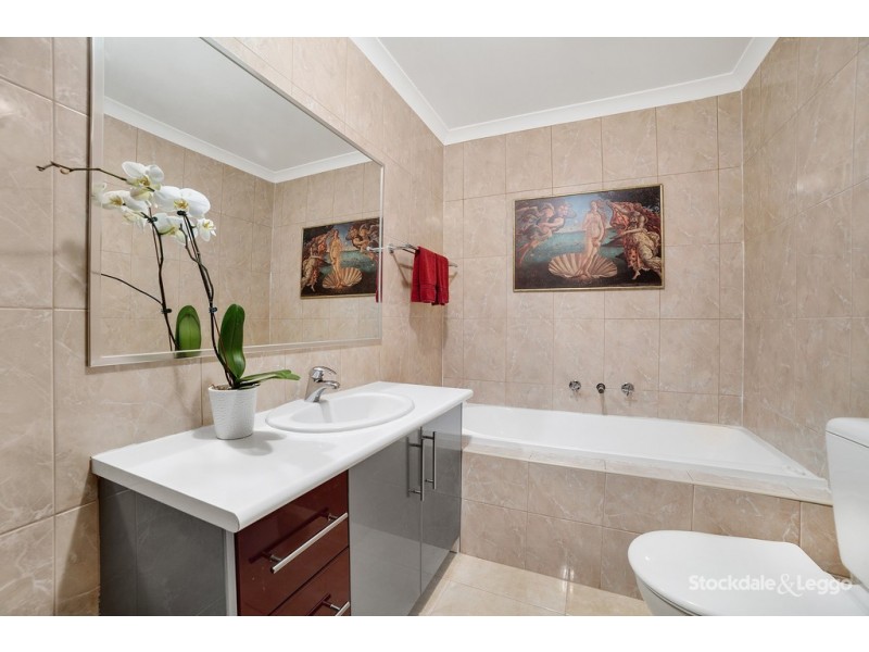 2A Corio St, Glenroy VIC 3046