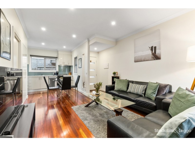 2/30 Isla Avenue, Glenroy VIC 3046