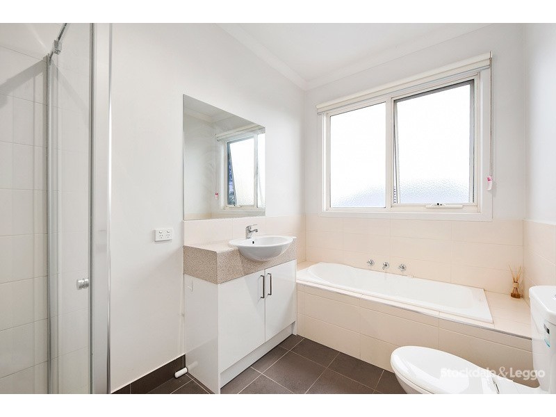 222 West Street, Glenroy VIC 3046