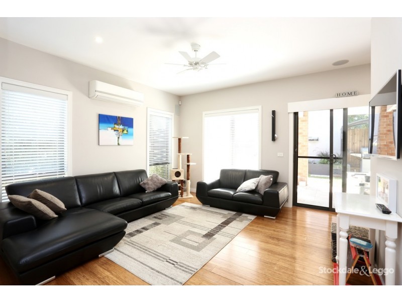 2/23 Sandra Avenue, Fawkner VIC 3060